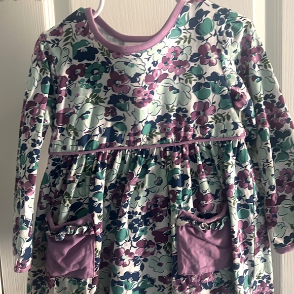 STITCHY FISH PURPLE FLORAL KNIT SHIRT - Picture 5 of 9